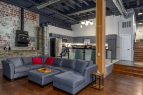 Unique and Charming Downtown Apt